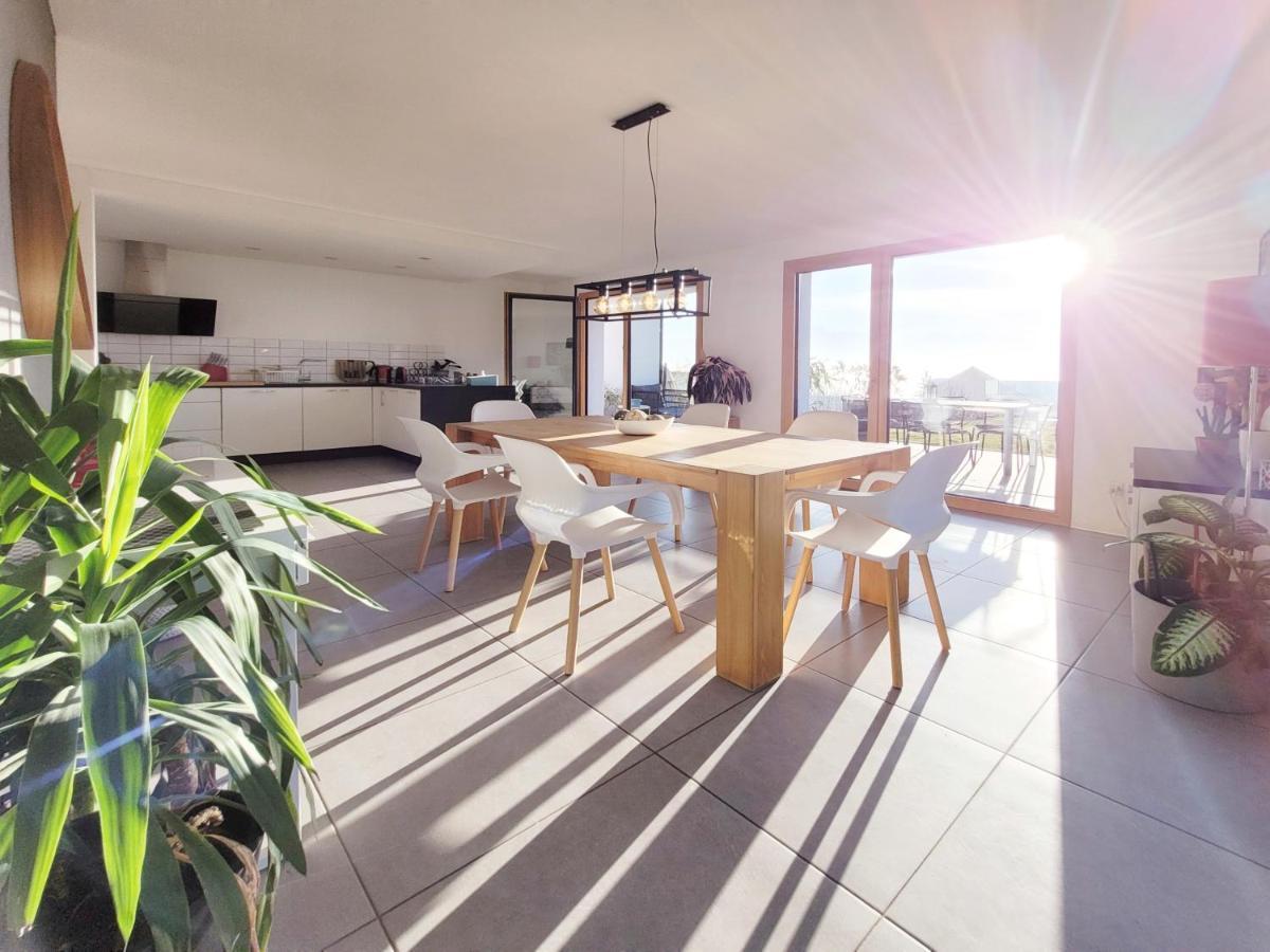 Montreux Holiday Home Екстер'єр фото