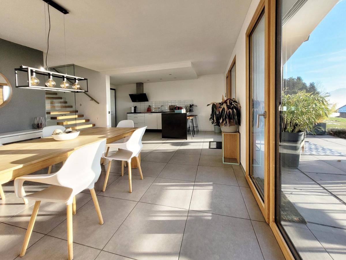 Montreux Holiday Home Екстер'єр фото