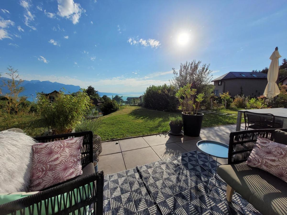 Montreux Holiday Home Екстер'єр фото
