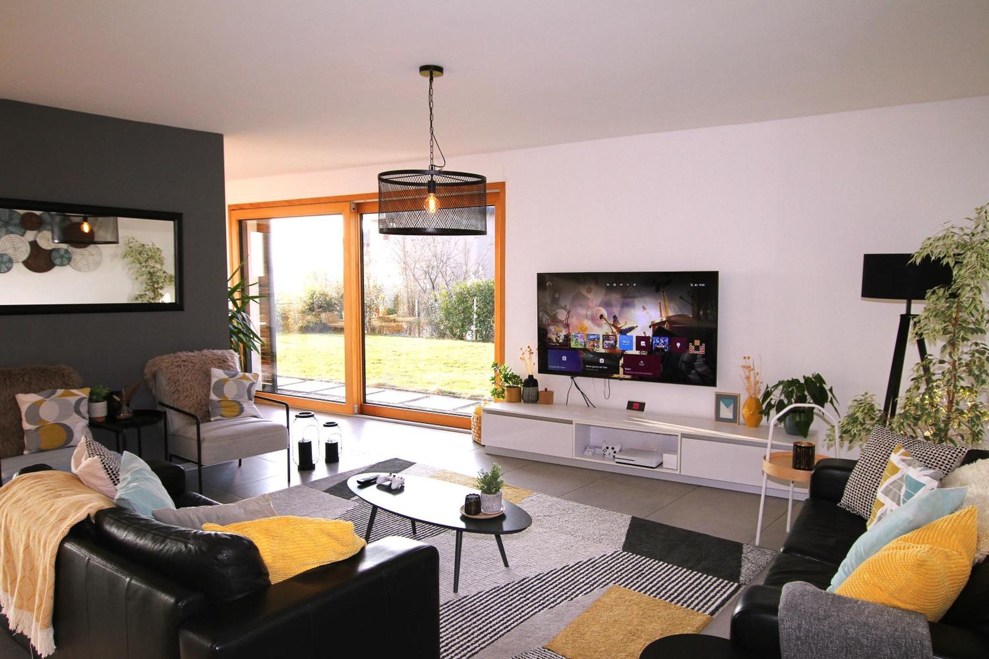 Montreux Holiday Home Екстер'єр фото